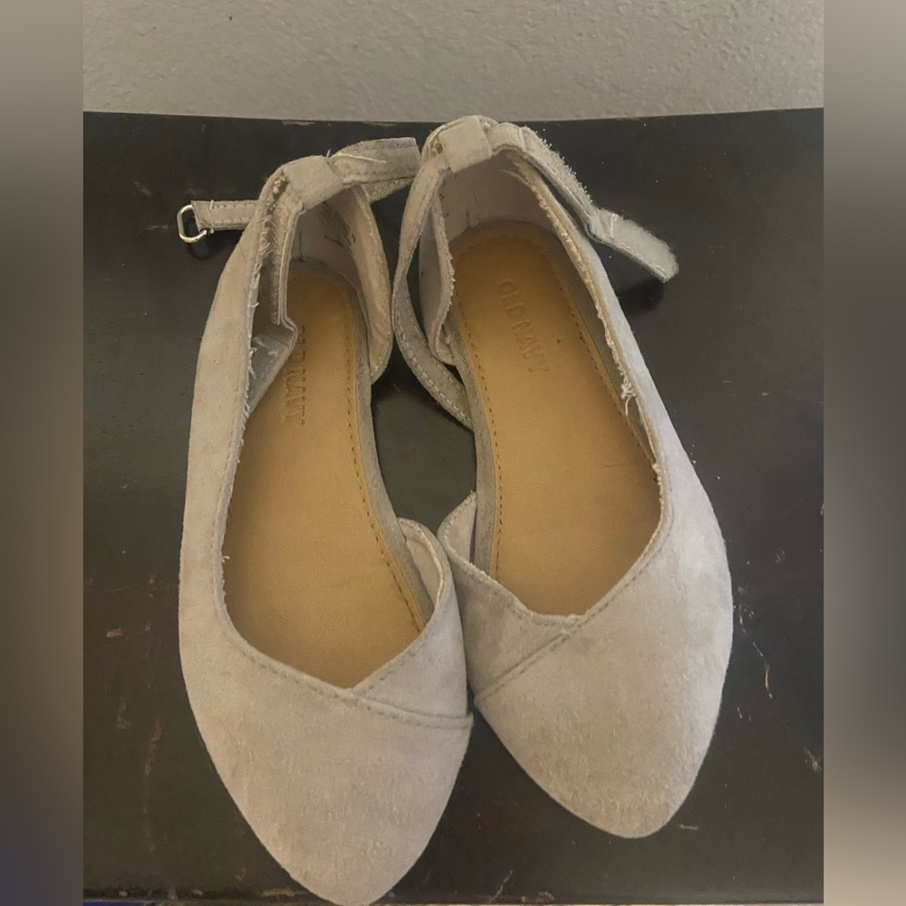 Old Navy girls size 8 Gray Flats ankle strap